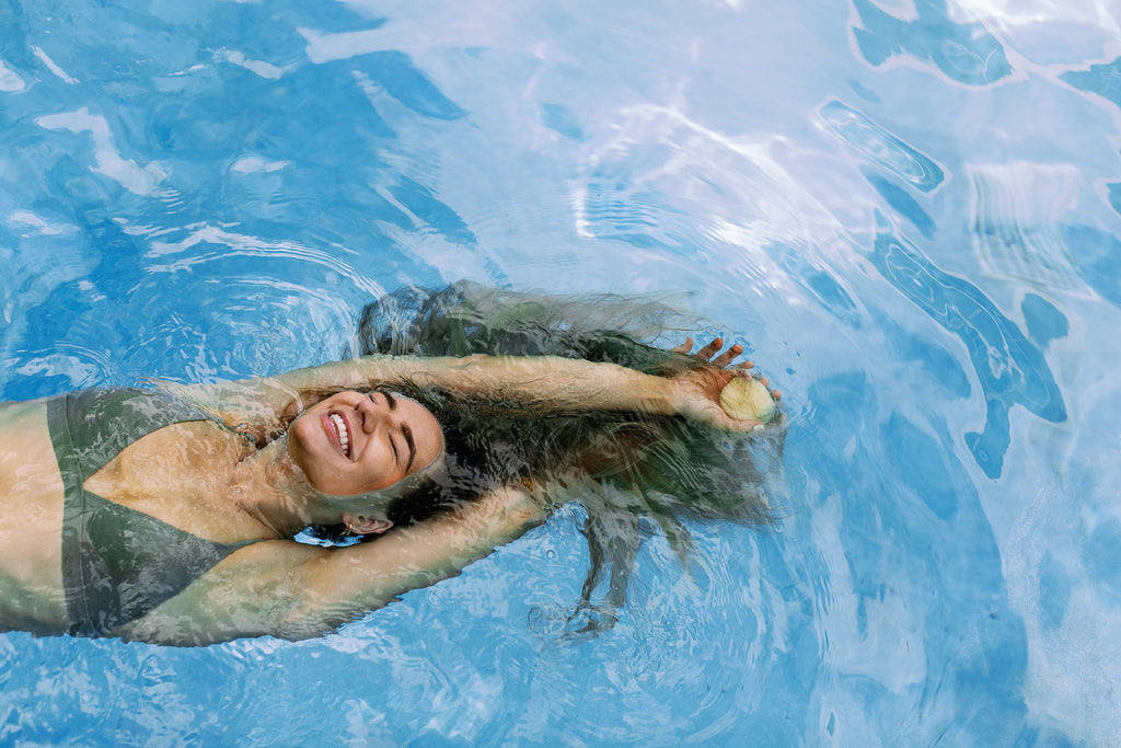 How a Plastic Free Shampoo Brand is Keeping Small Stores Alive: A Conversation with Founder Kate Assaraf